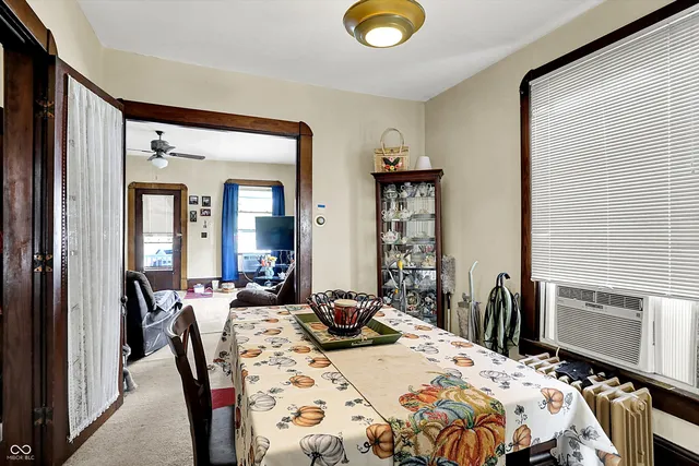 $324,000 | 147 East King Street, Franklin, IN 46131