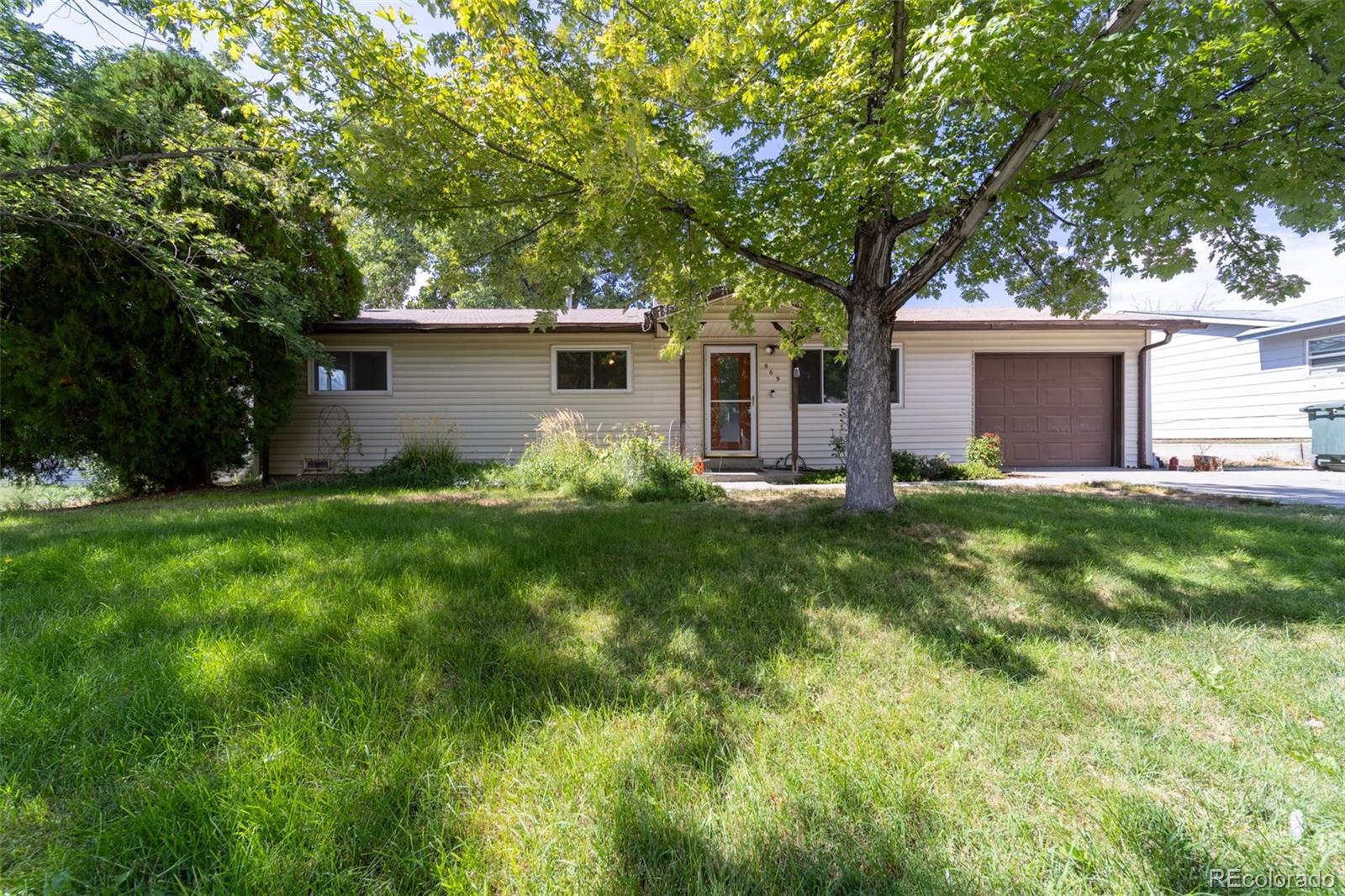 569 Princess Street Grand Junction, CO 81501 - Photo 2 of 20