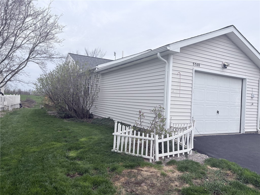 5740 Running Brook Road Farmington, NY 14425 - Photo 24 of 25 Side