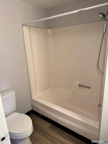 $1,600 | 32 Burgundy Hill Lane, Unit 32, Middletown, CT 06457