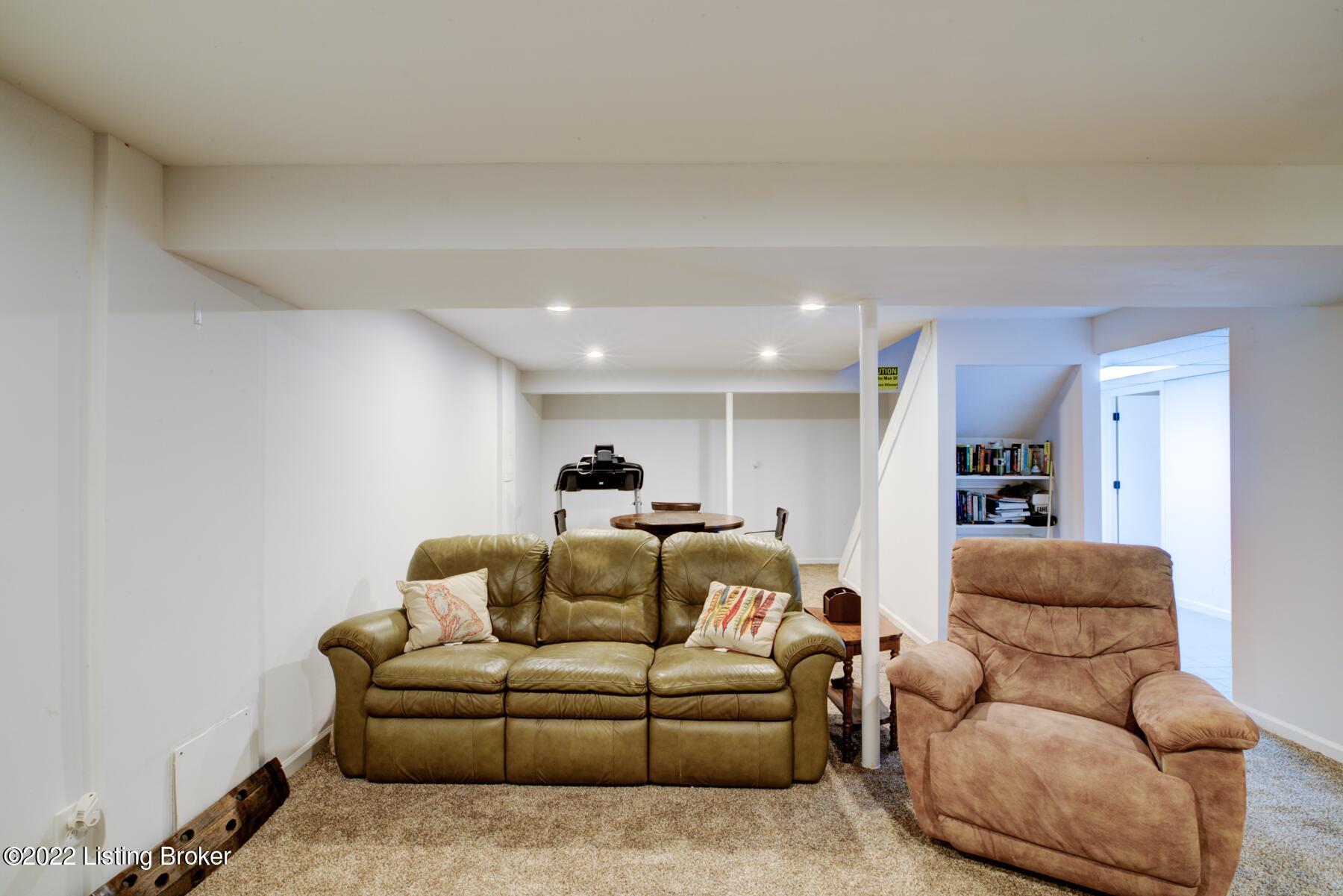 5925 BlueStone Road Louisville, KY 40219 - Photo 23 of 34 GSP-5925_Bluestone_Rd-23