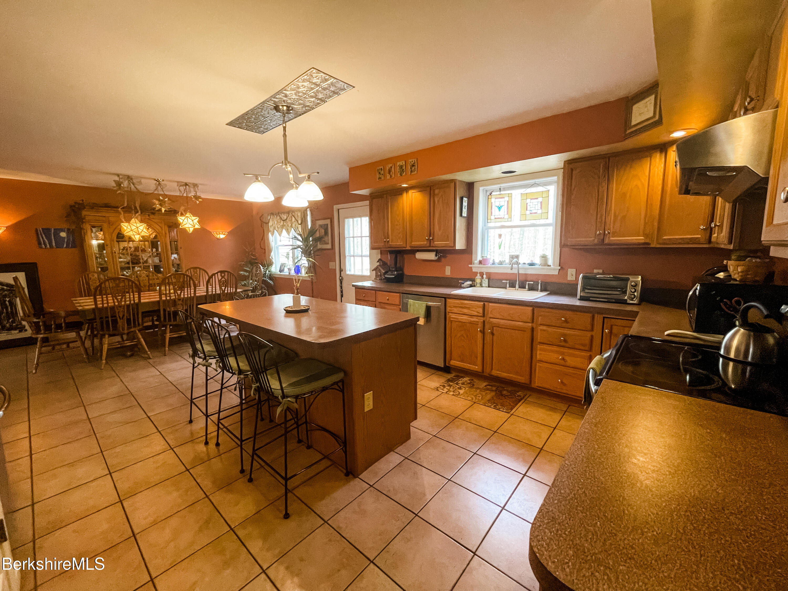 226 Bailey Road Lanesborough, MA 01237 - Photo 11 of 39 IMG_9476
