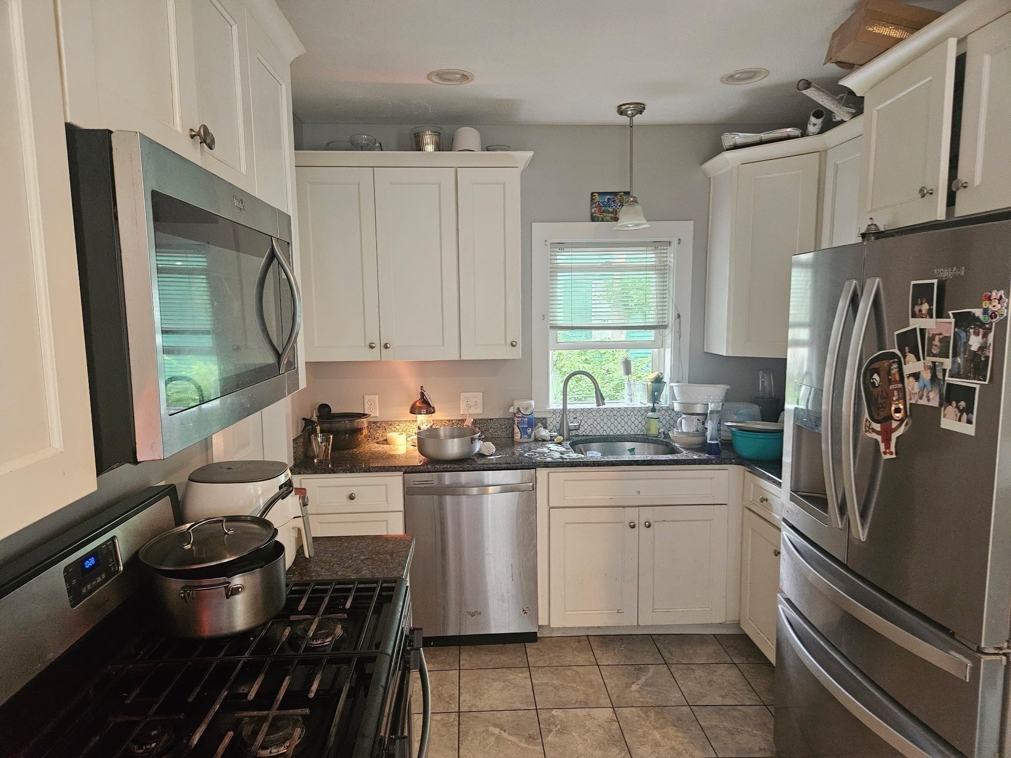 205 Stackpole Street Lowell, MA 01852 - Photo 20 of 31 Gallery Image 20