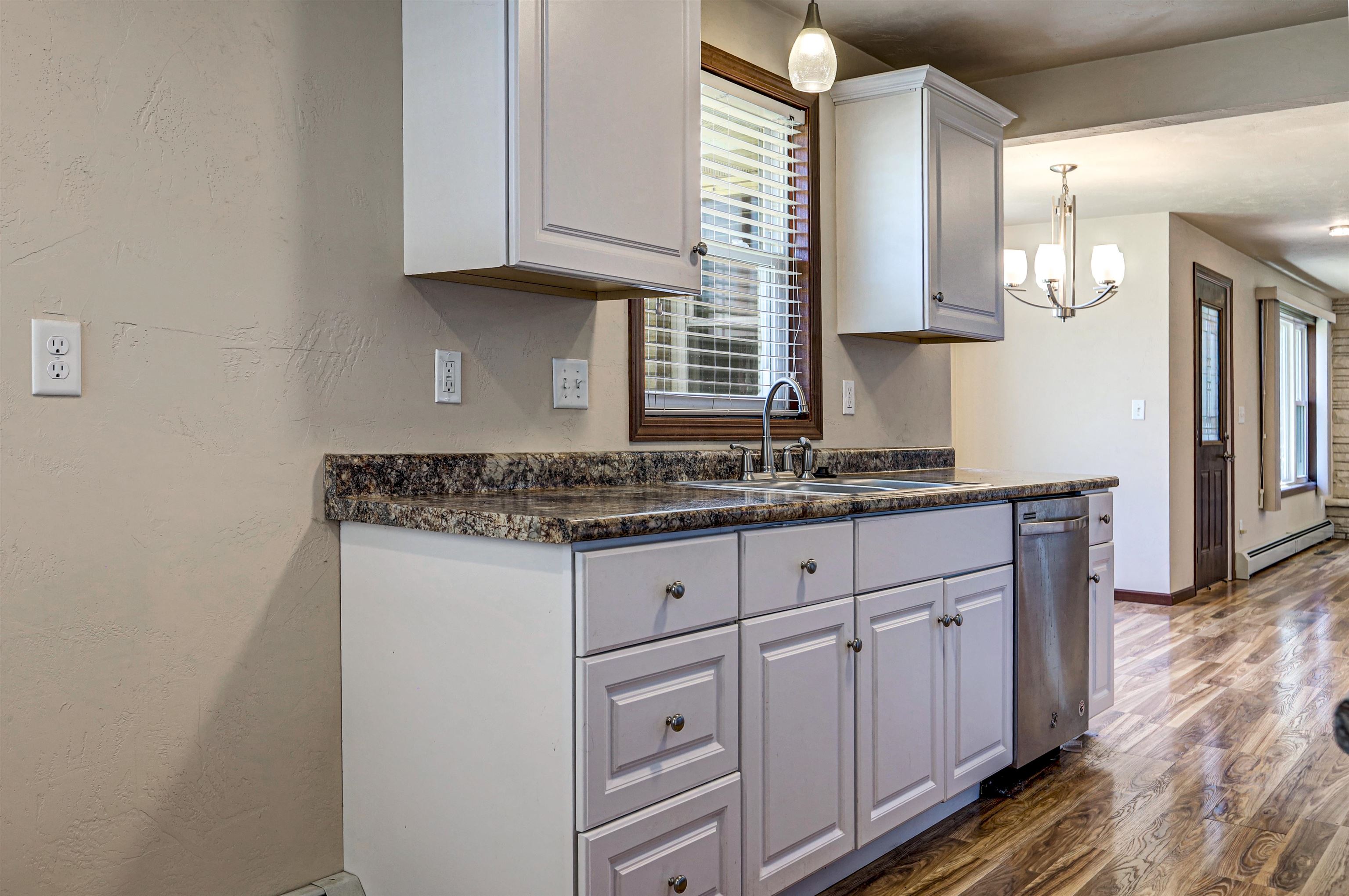 428 8th Street Menasha, WI 54952 - Photo 13 of 37