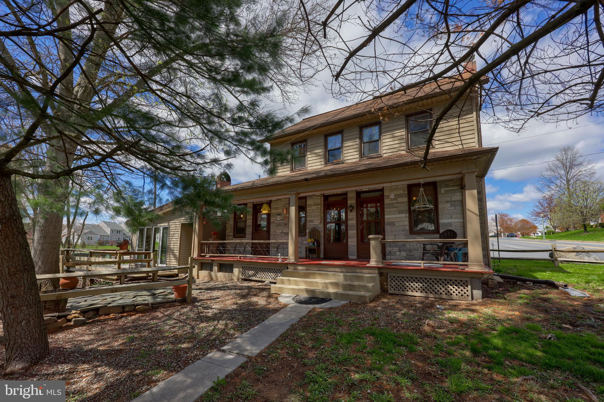 612 Radio Road Elizabethtown, PA 17022 - Photo 1 of 48 Gallery Image 1