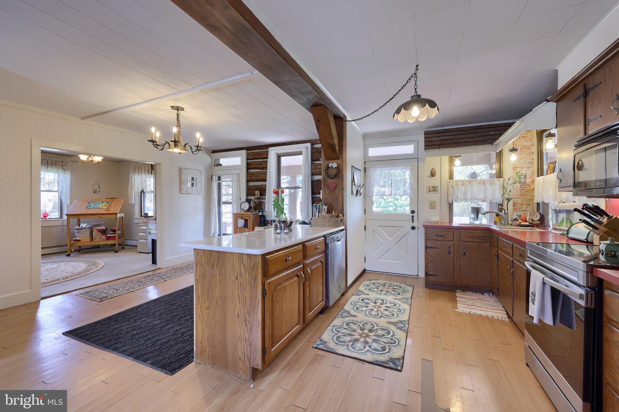 612 Radio Road Elizabethtown, PA 17022 - Photo 8 of 48 Gallery Image 8