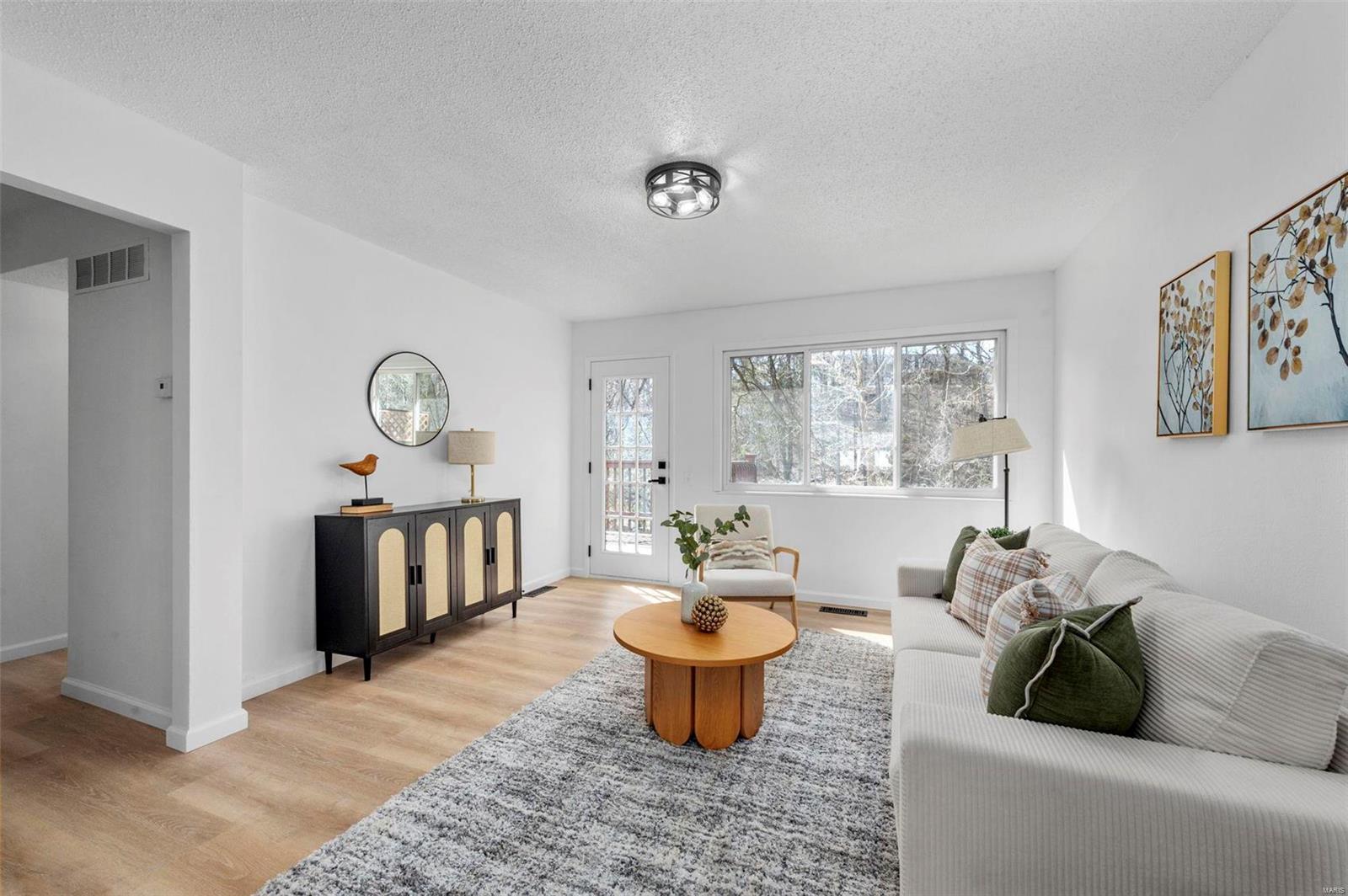 963 Silversprings Lane Manchester, MO 63021 - Photo 3 of 27