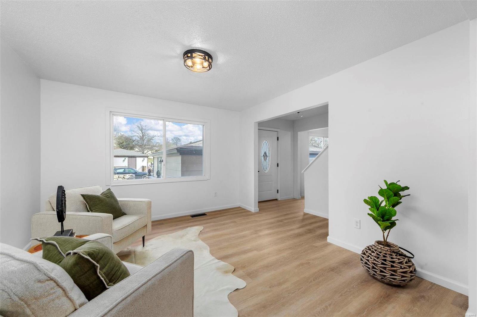 963 Silversprings Lane Manchester, MO 63021 - Photo 5 of 27