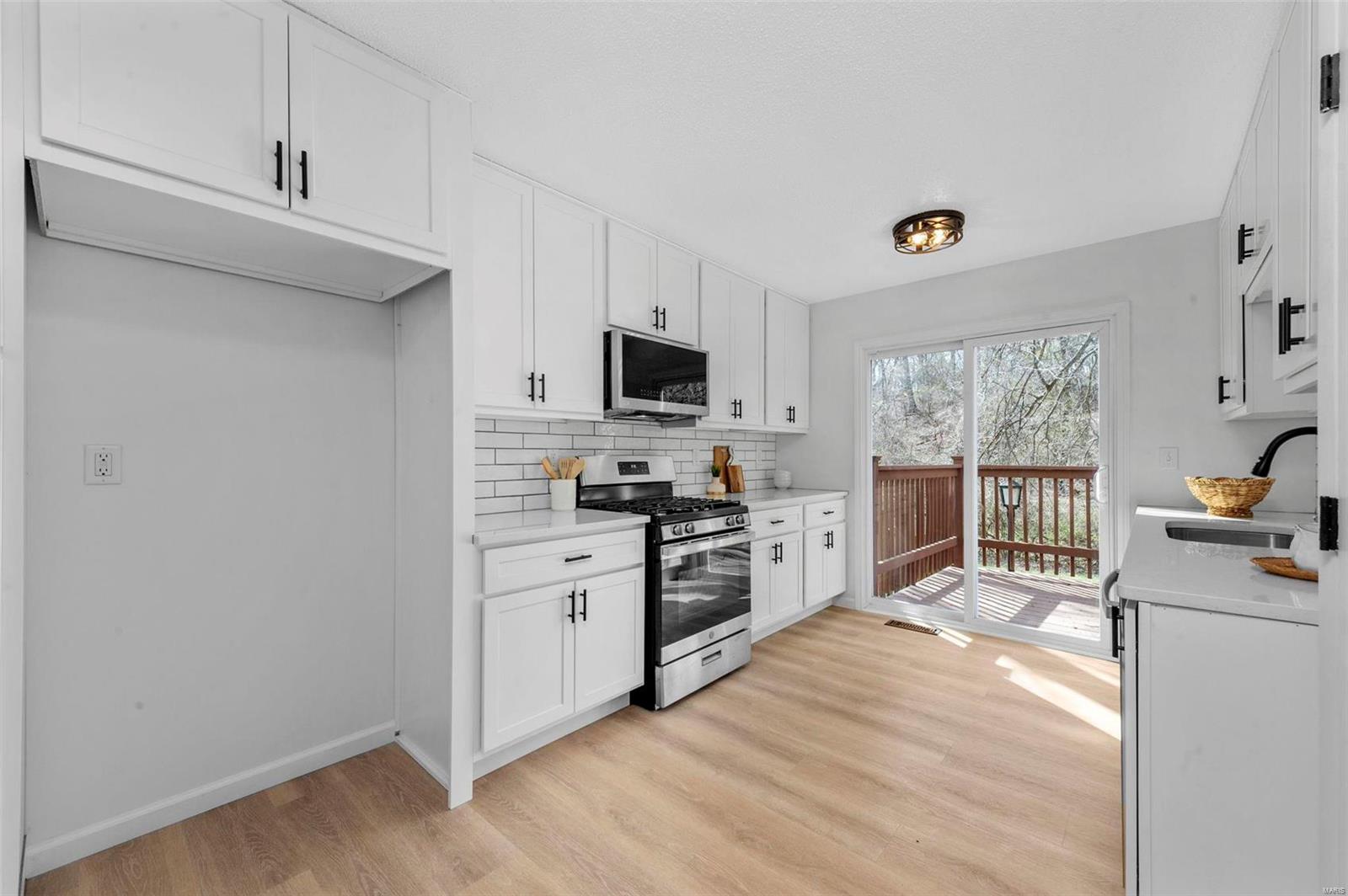 963 Silversprings Lane Manchester, MO 63021 - Photo 9 of 27