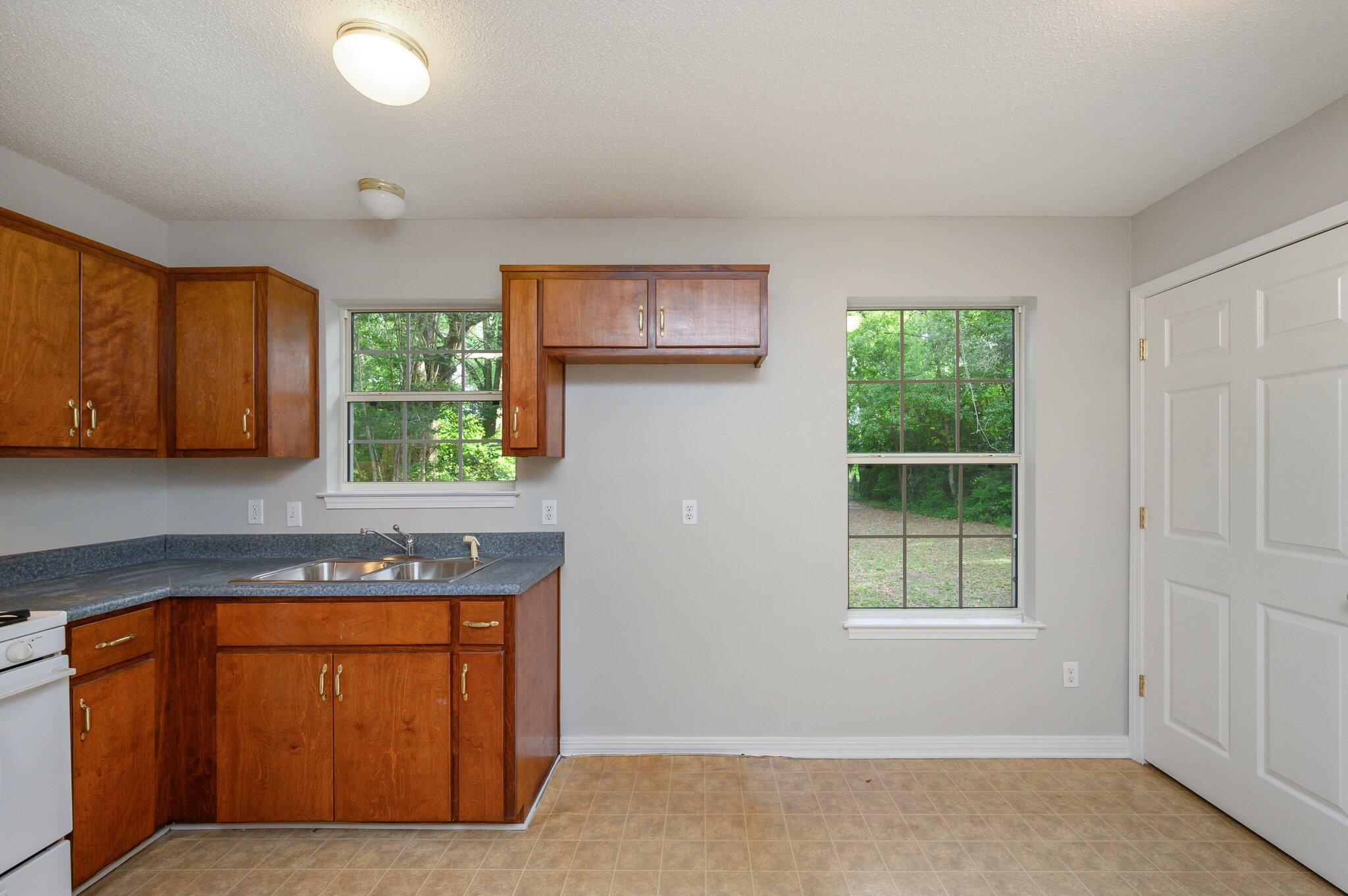 19 Cook Avenue DeFuniak Springs, FL 32433 - Photo 12 of 23 Gallery Image 12