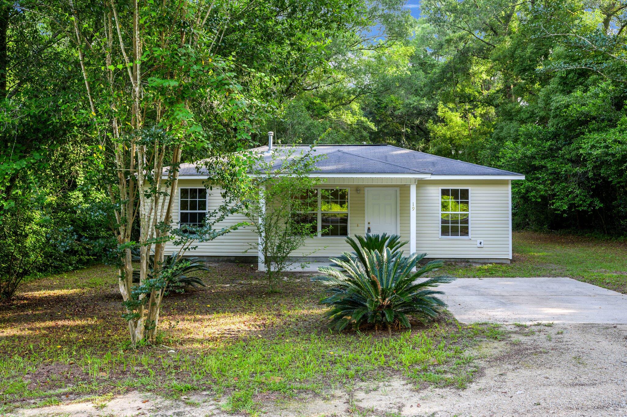 19 Cook Avenue DeFuniak Springs, FL 32433 - Photo 2 of 23 Gallery Image 2