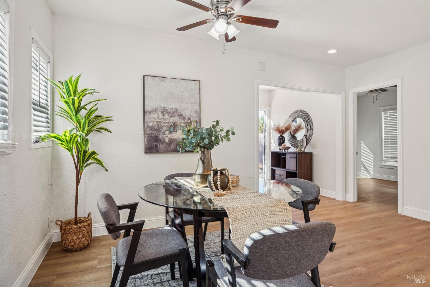 1217 Grand Avenue Santa Rosa, CA 95404 - Photo 11 of 28 Gallery Image 11