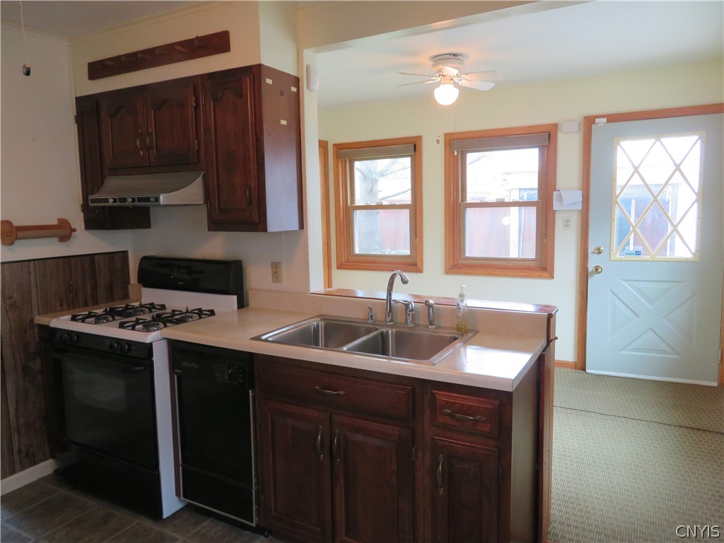 414 Quentin Road Utica, NY 13502 - Photo 8 of 15