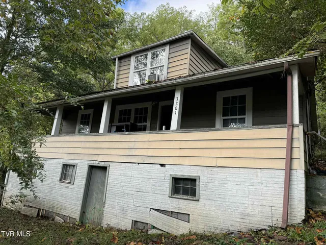 $83,000 | 3201 Third Avenue, St. Paul, VA 24283