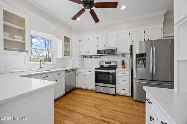 $359,900 | 705 Kempton Drive, Greenville, NC 27834