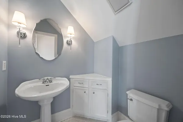 $359,900 | 705 Kempton Drive, Greenville, NC 27834