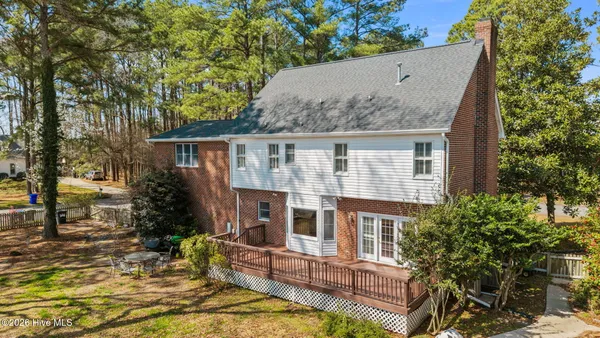 $359,900 | 705 Kempton Drive, Greenville, NC 27834