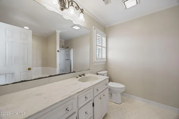 $359,900 | 705 Kempton Drive, Greenville, NC 27834