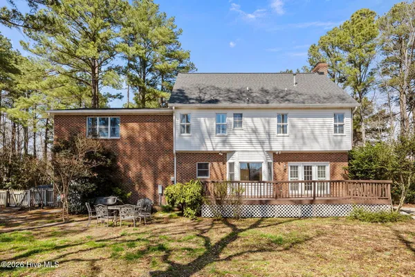 $359,900 | 705 Kempton Drive, Greenville, NC 27834