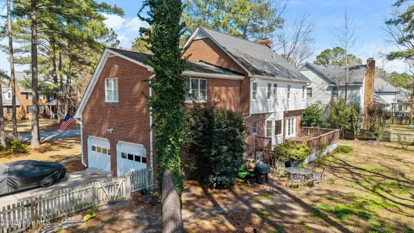 $359,900 | 705 Kempton Drive, Greenville, NC 27834