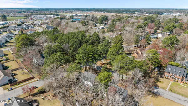 $359,900 | 705 Kempton Drive, Greenville, NC 27834