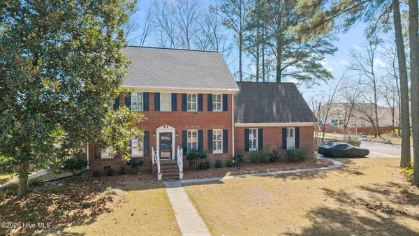 $359,900 | 705 Kempton Drive, Greenville, NC 27834