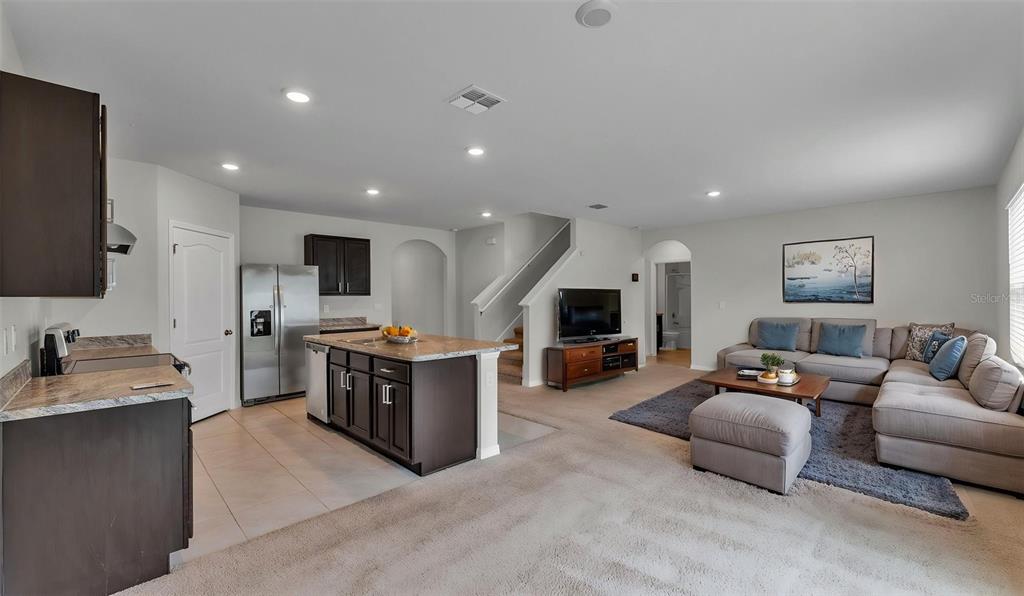 979 Sun Burst Road Winter Haven, FL 33880 - Photo 2 of 18