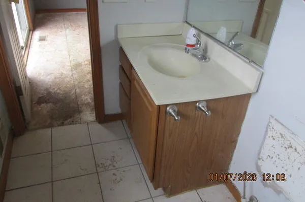 $184,000 | 676 North 10th Street, Plainwell, MI 49080