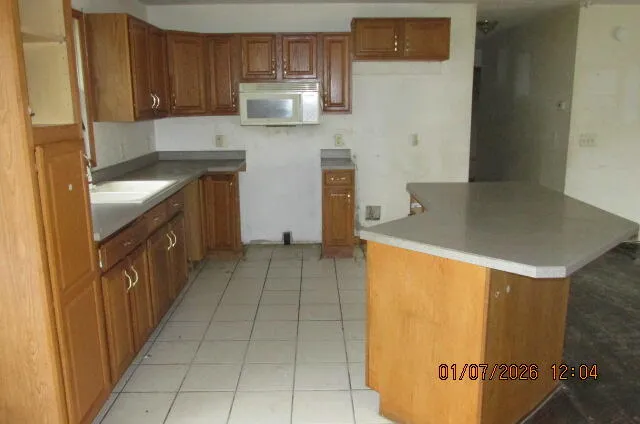 $180,000 | 676 North 10th Street, Plainwell, MI 49080