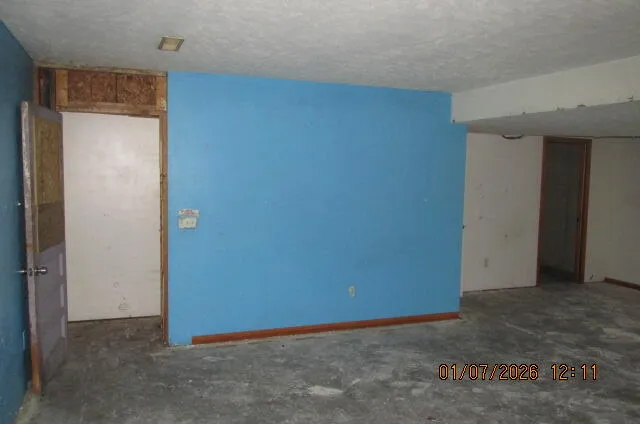 $180,000 | 676 North 10th Street, Plainwell, MI 49080