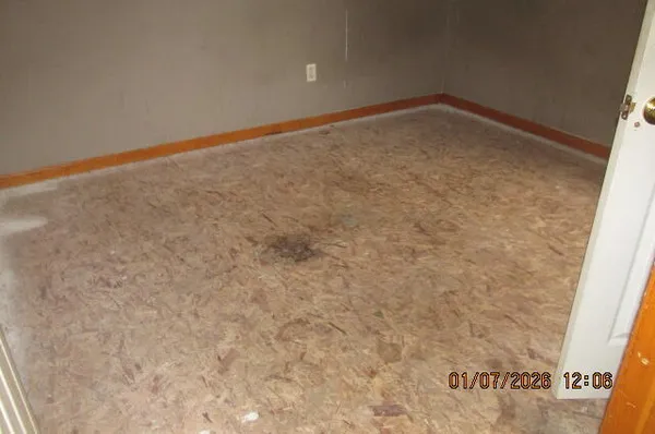 $184,000 | 676 North 10th Street, Plainwell, MI 49080