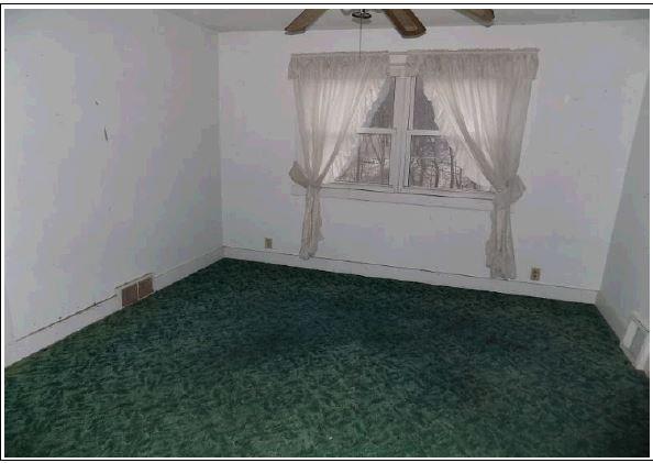 239 Spring Valley Road Jeannette, PA 15644 - Photo 2 of 4