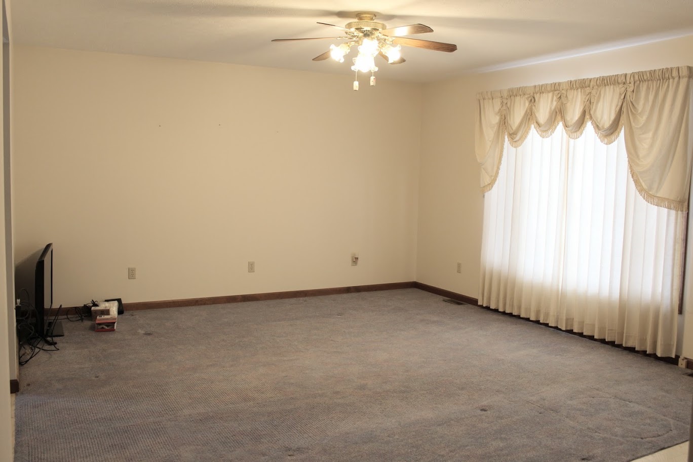 1350 North Pike Road Bedford, IN 47421 - Photo 4 of 20