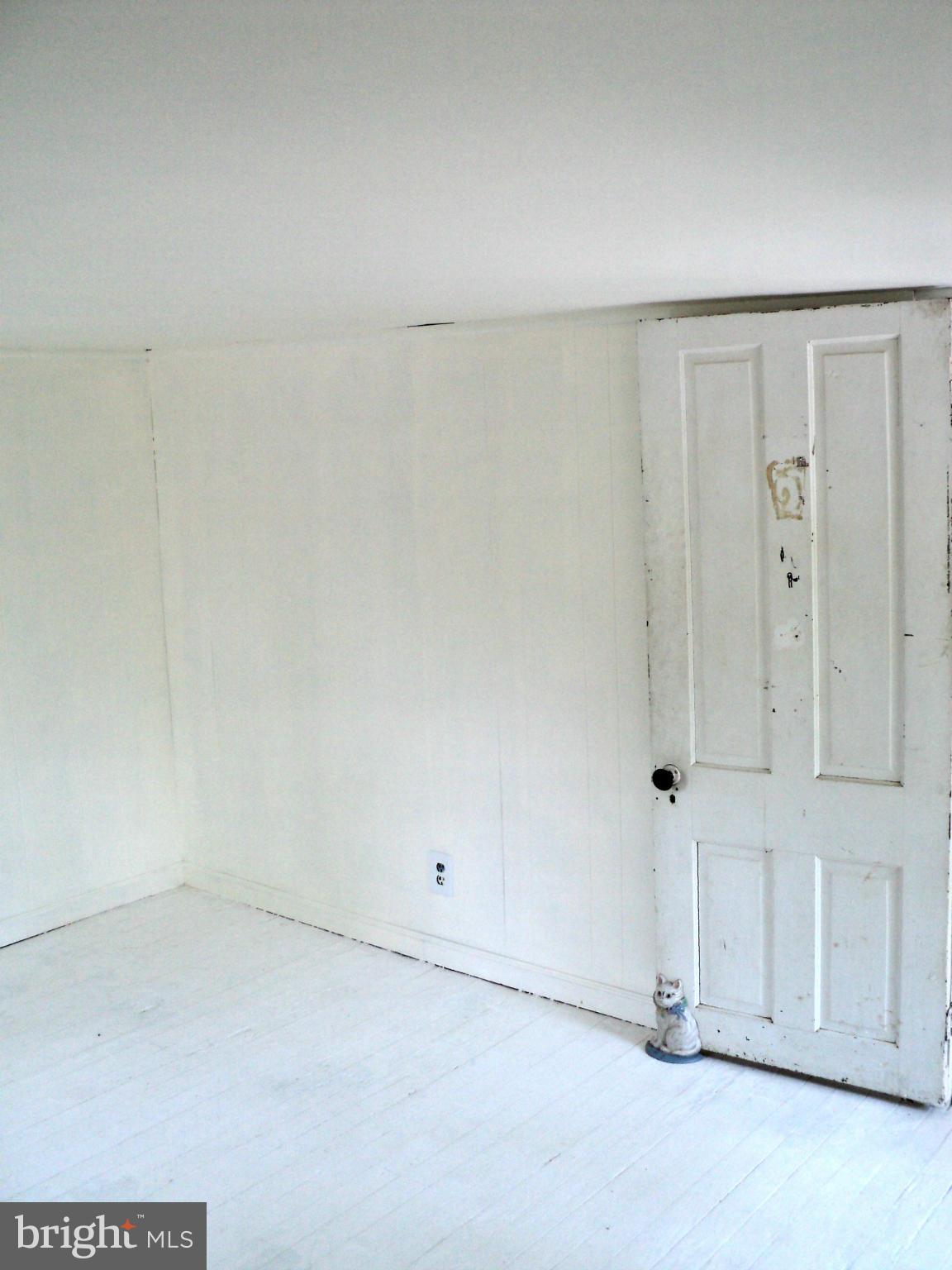 2014 Cedar Ridge Lane King George, VA 22485 - Photo 17 of 30 Guest Bedroom Upstairs