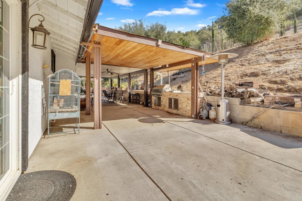 33922-24 Lilac Road Valley Center, CA 92082 - Photo 4 of 31 Gallery Image 4