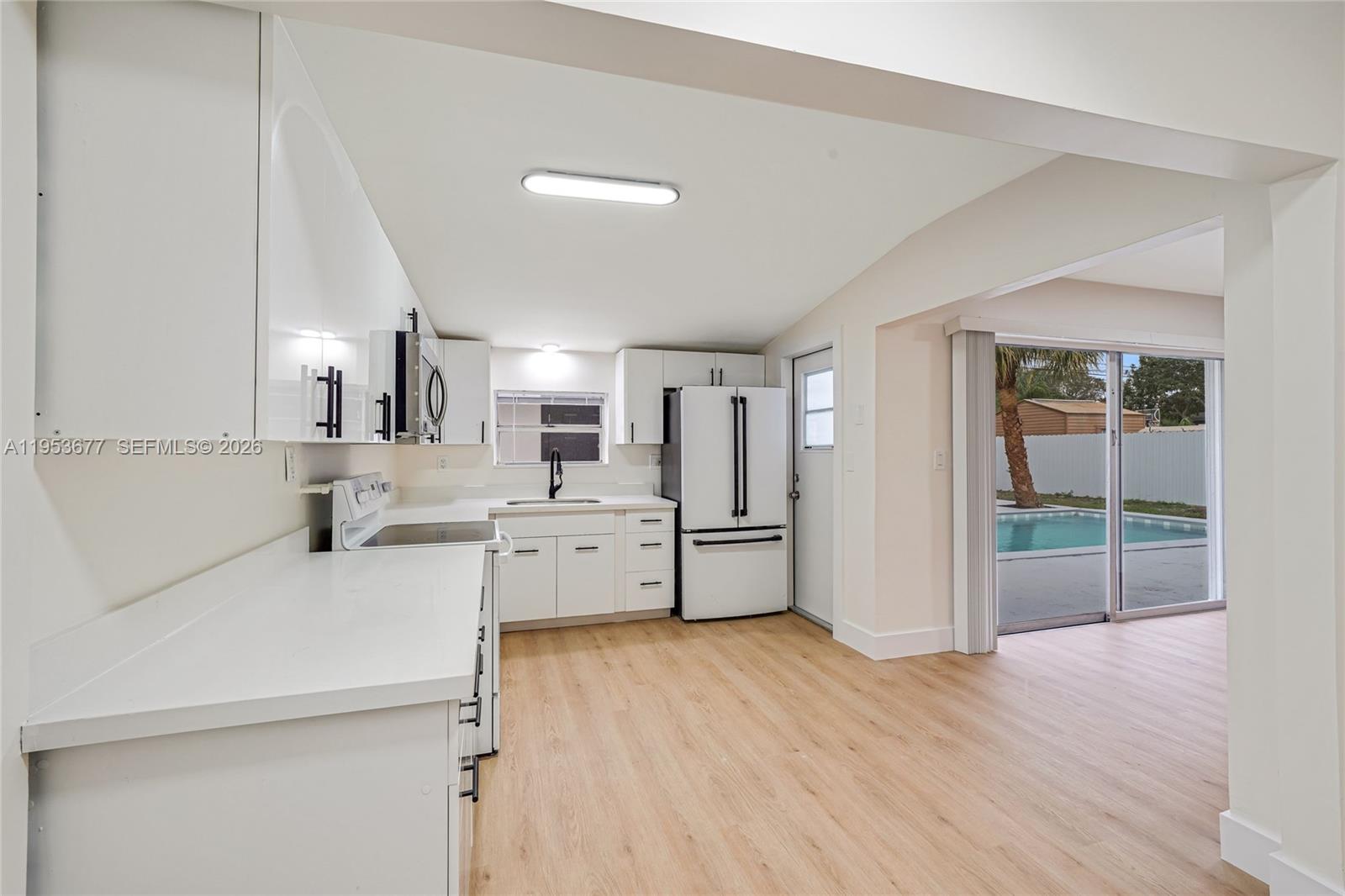 7091 Harding Street Hollywood, FL 33024 - Photo 28 of 41