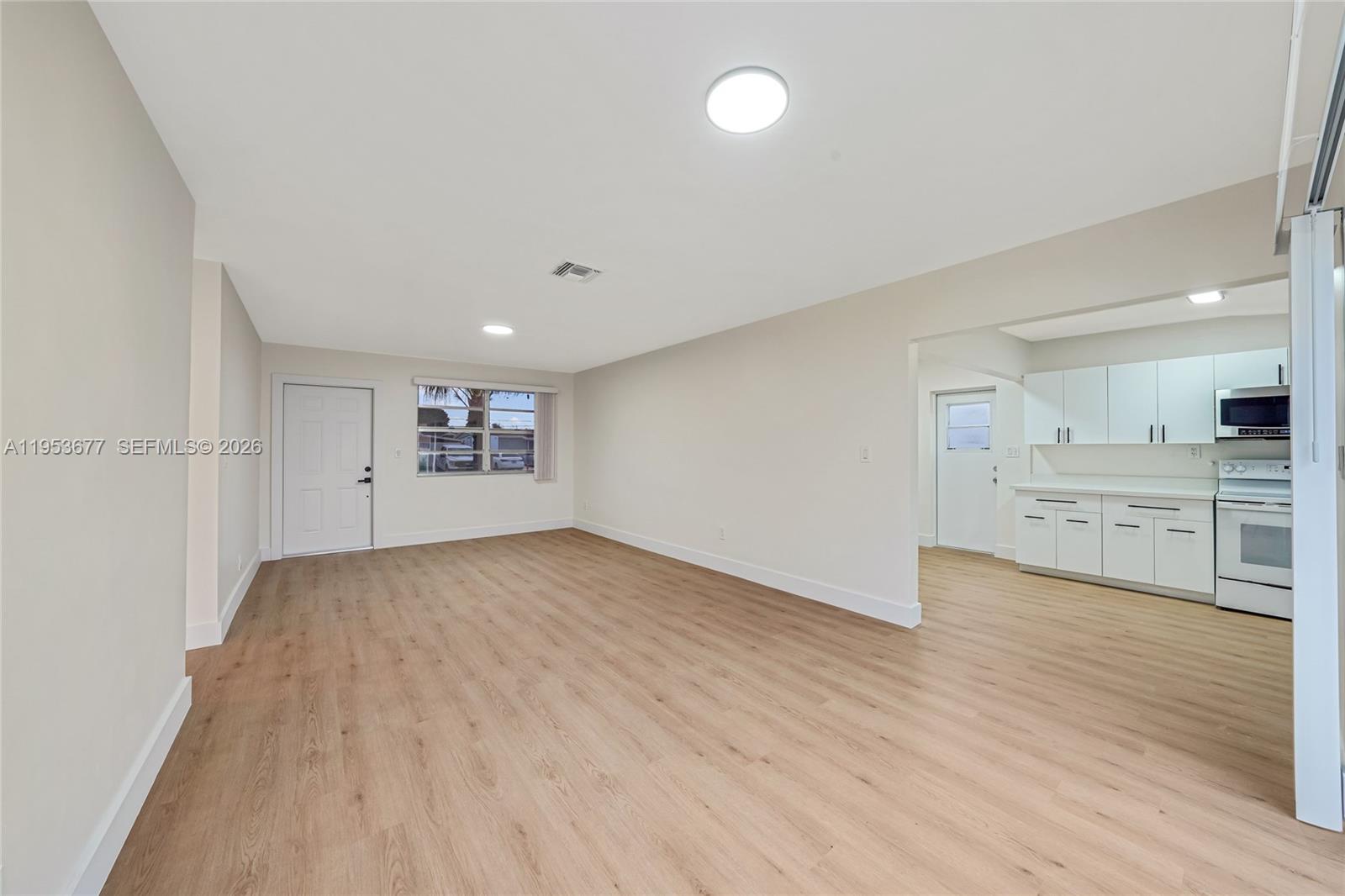 7091 Harding Street Hollywood, FL 33024 - Photo 5 of 41