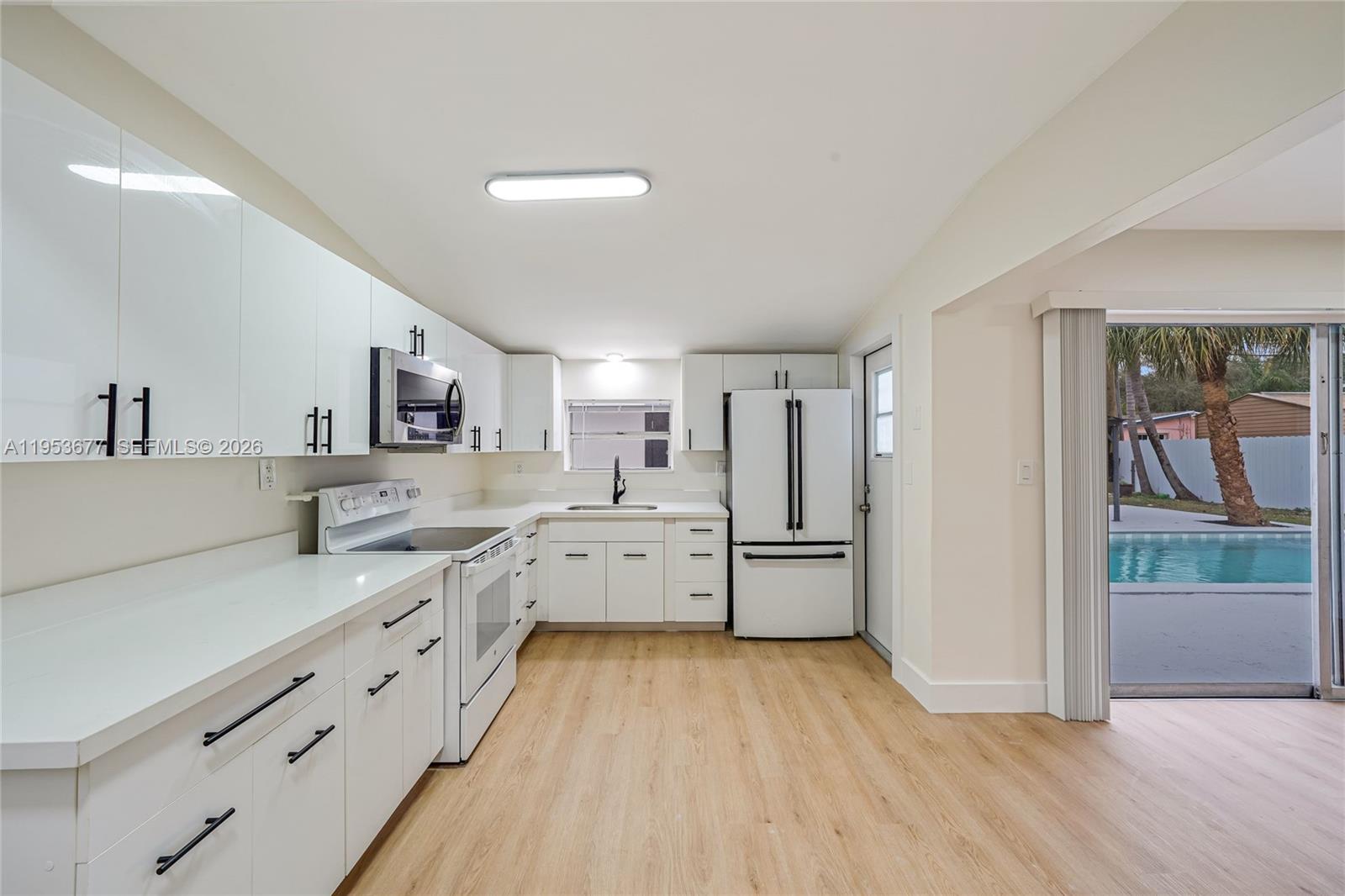 7091 Harding Street Hollywood, FL 33024 - Photo 6 of 41