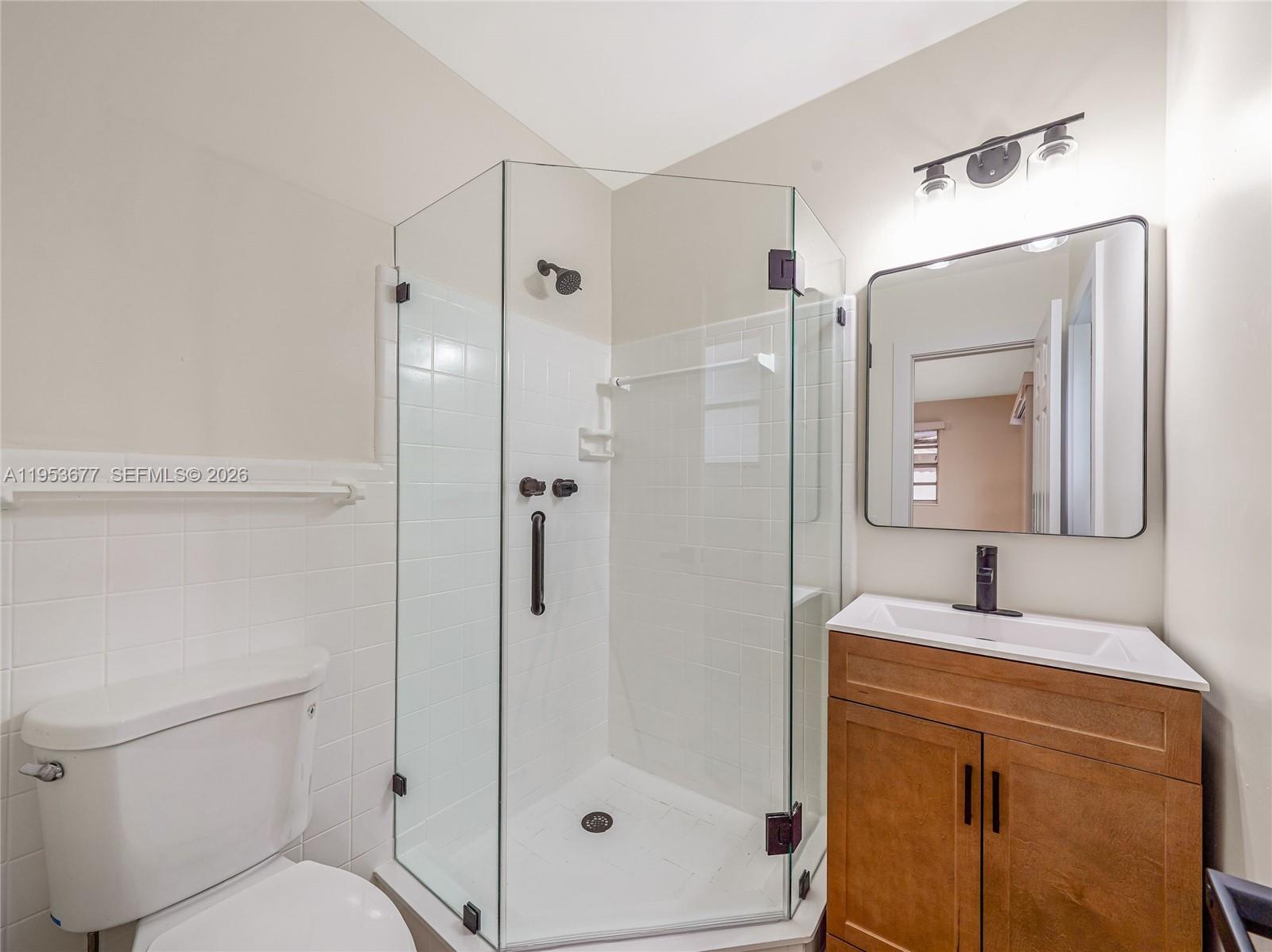 7091 Harding Street Hollywood, FL 33024 - Photo 10 of 41