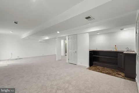 an empty room with an entryway