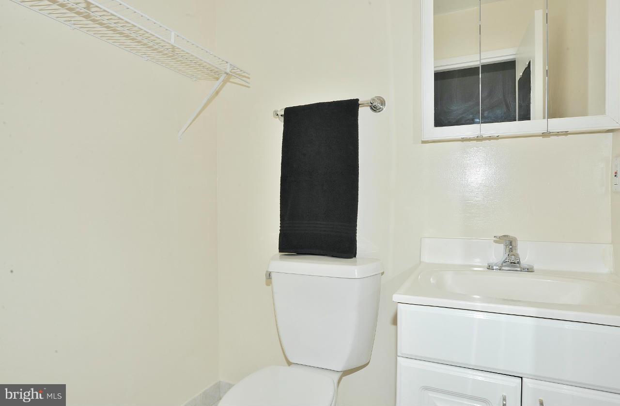 6155 Edsall Road, Unit K Alexandria, VA 22304 - Photo 19 of 20 Half Bath