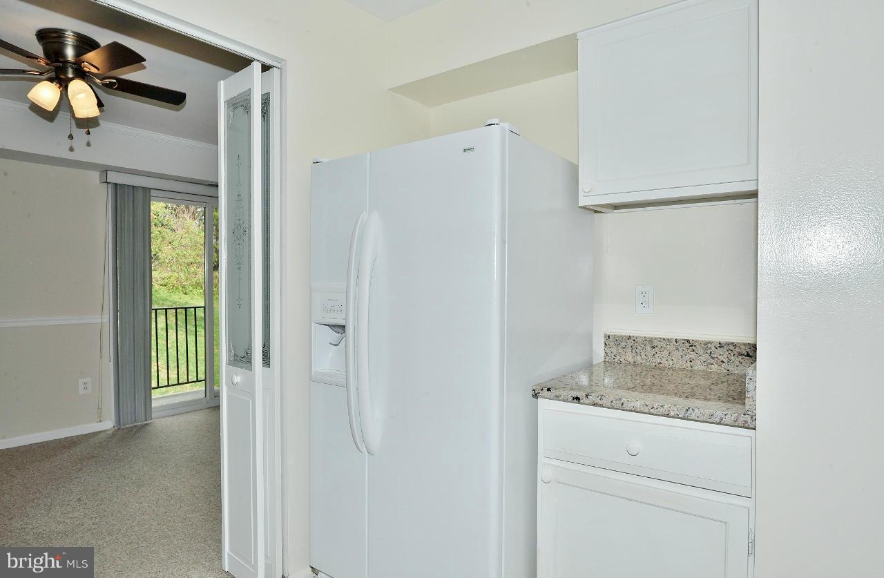6155 Edsall Road, Unit K Alexandria, VA 22304 - Photo 8 of 20 Kitchen