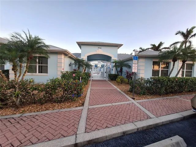 $1,995 | 5748 Sabal Trace Drive, Unit 102, North Port, FL 34287