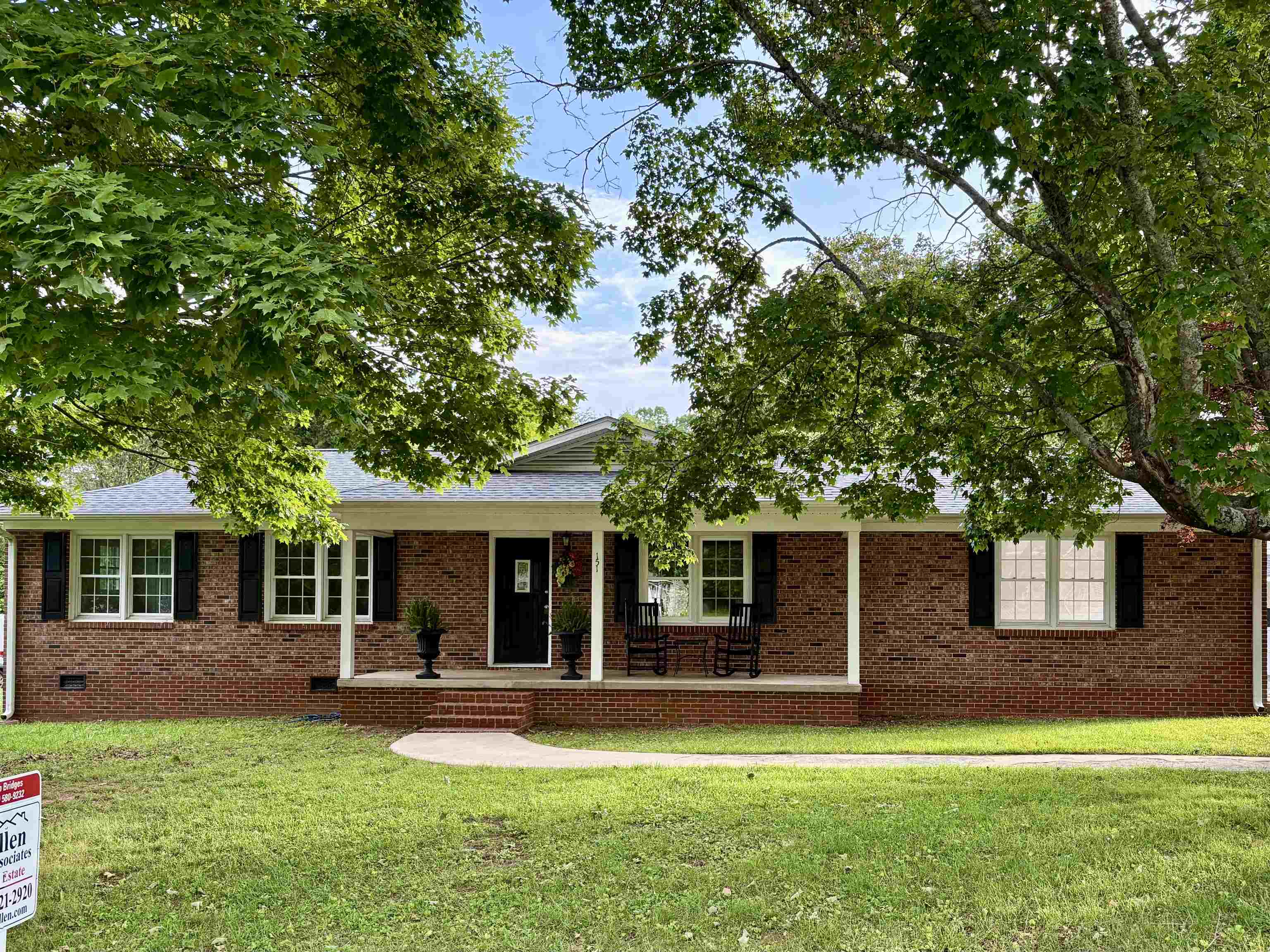 151 Inn View Drive Inman, SC 29349 - Photo 1 of 22
