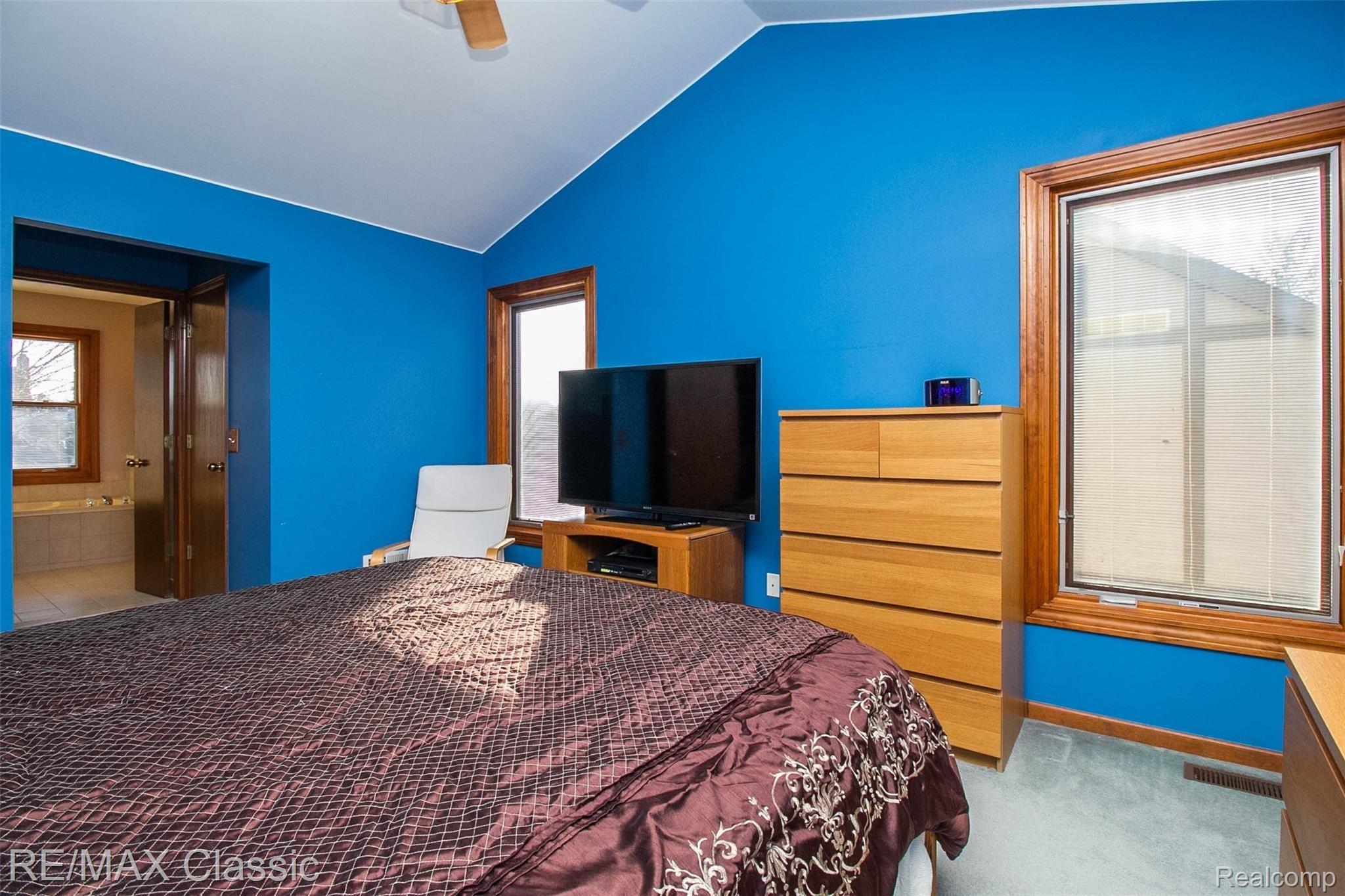 45090 Glengarry Road Canton, MI 48188 - Photo 28 of 49 26.jpg