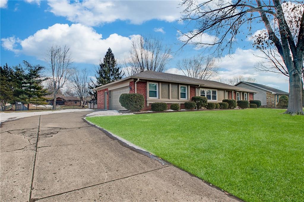 663 Ridge Road Greenwood, IN 46142 - Photo 2 of 27 Gallery Image 2