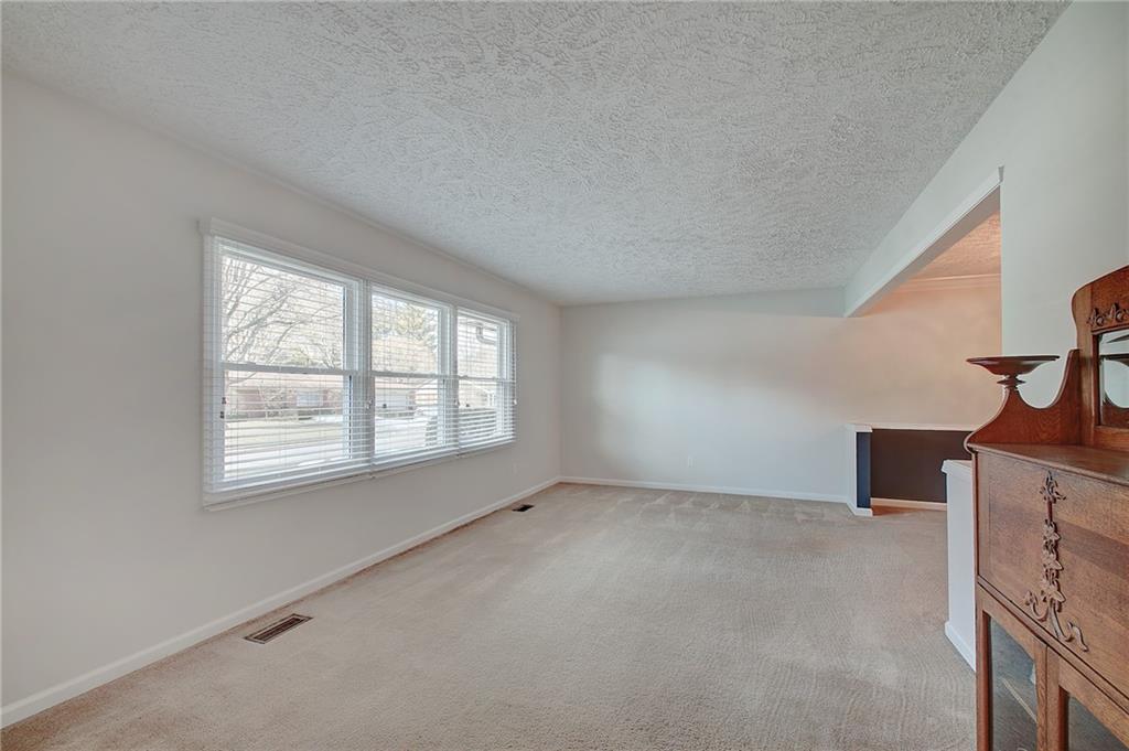 663 Ridge Road Greenwood, IN 46142 - Photo 5 of 27 Gallery Image 5