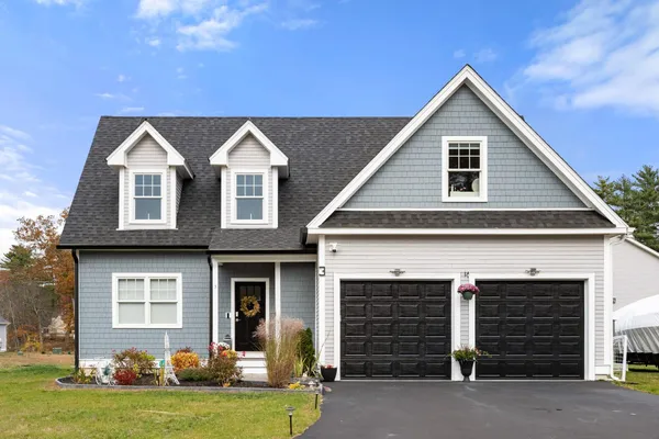 $884,900 | 3 Kibrel Court, Sandown, NH 03873