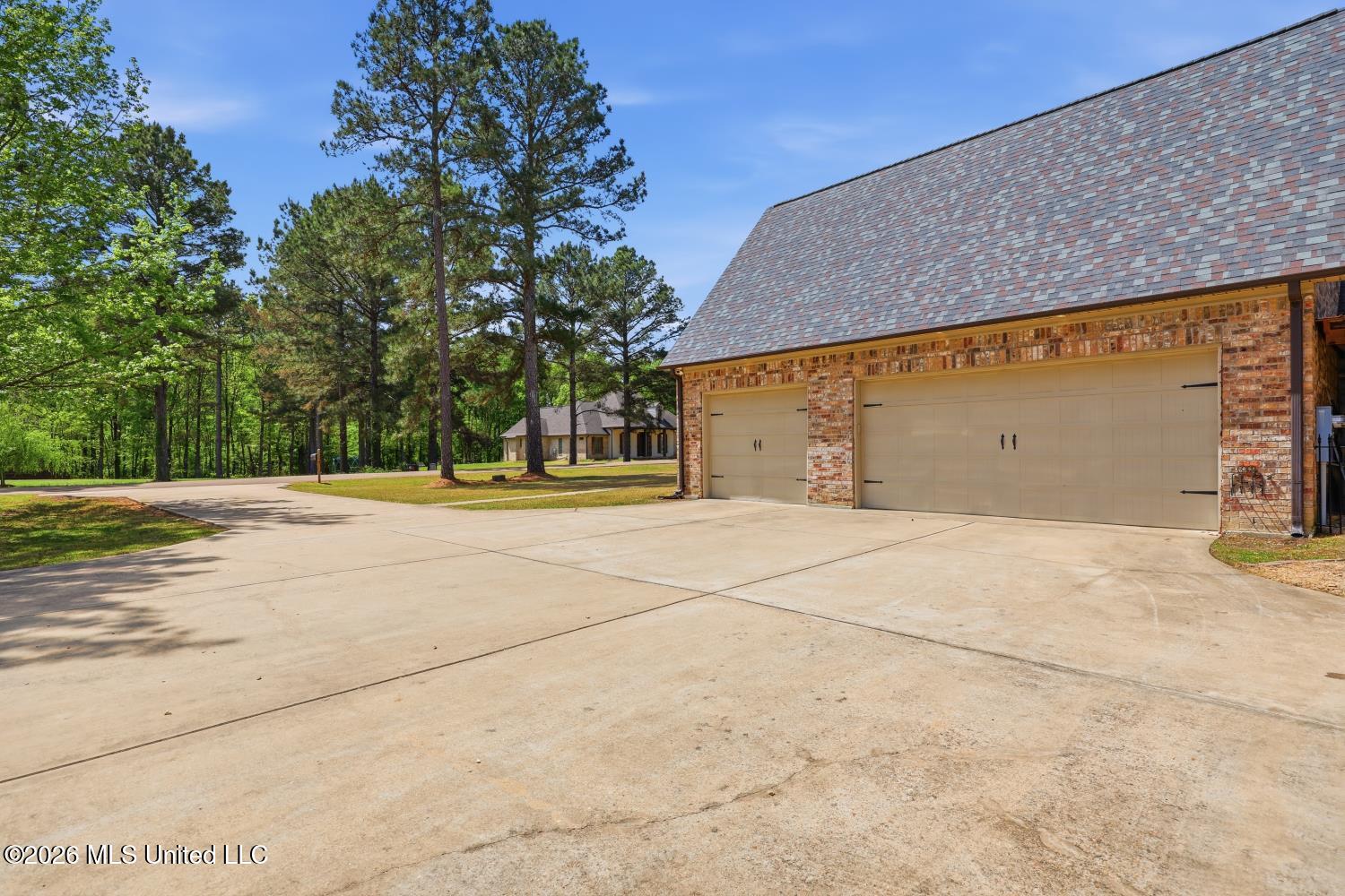 306 Kitty Hawk Circle Brandon, MS 39047 - Photo 5 of 76 IMG_7136
