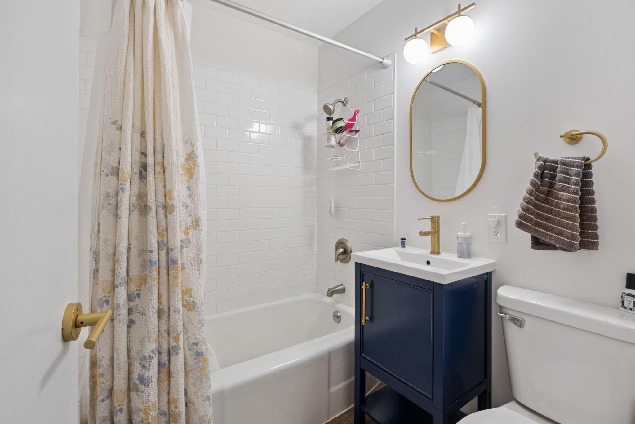 1218 5th Street Northeast Minneapolis, MN 55413 - Photo 11 of 33